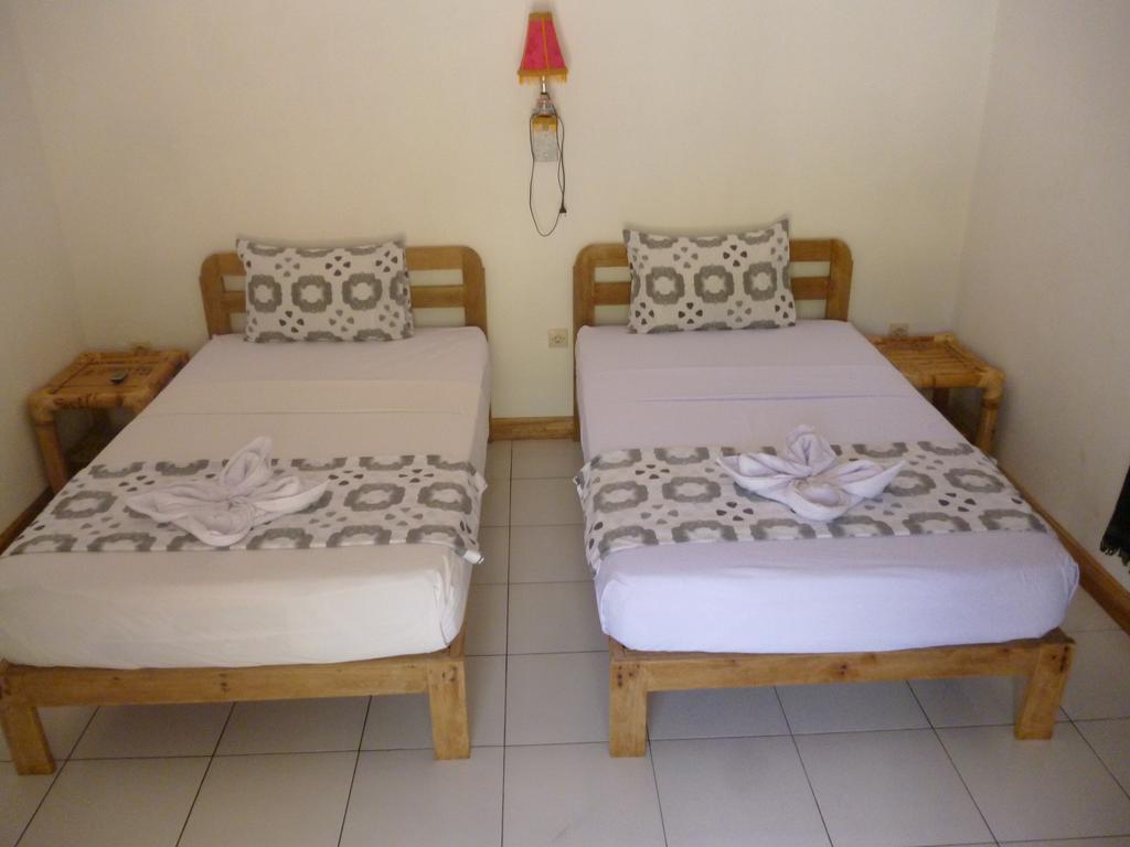 Dewi Garden Guesthouse Kuta  Exterior foto
