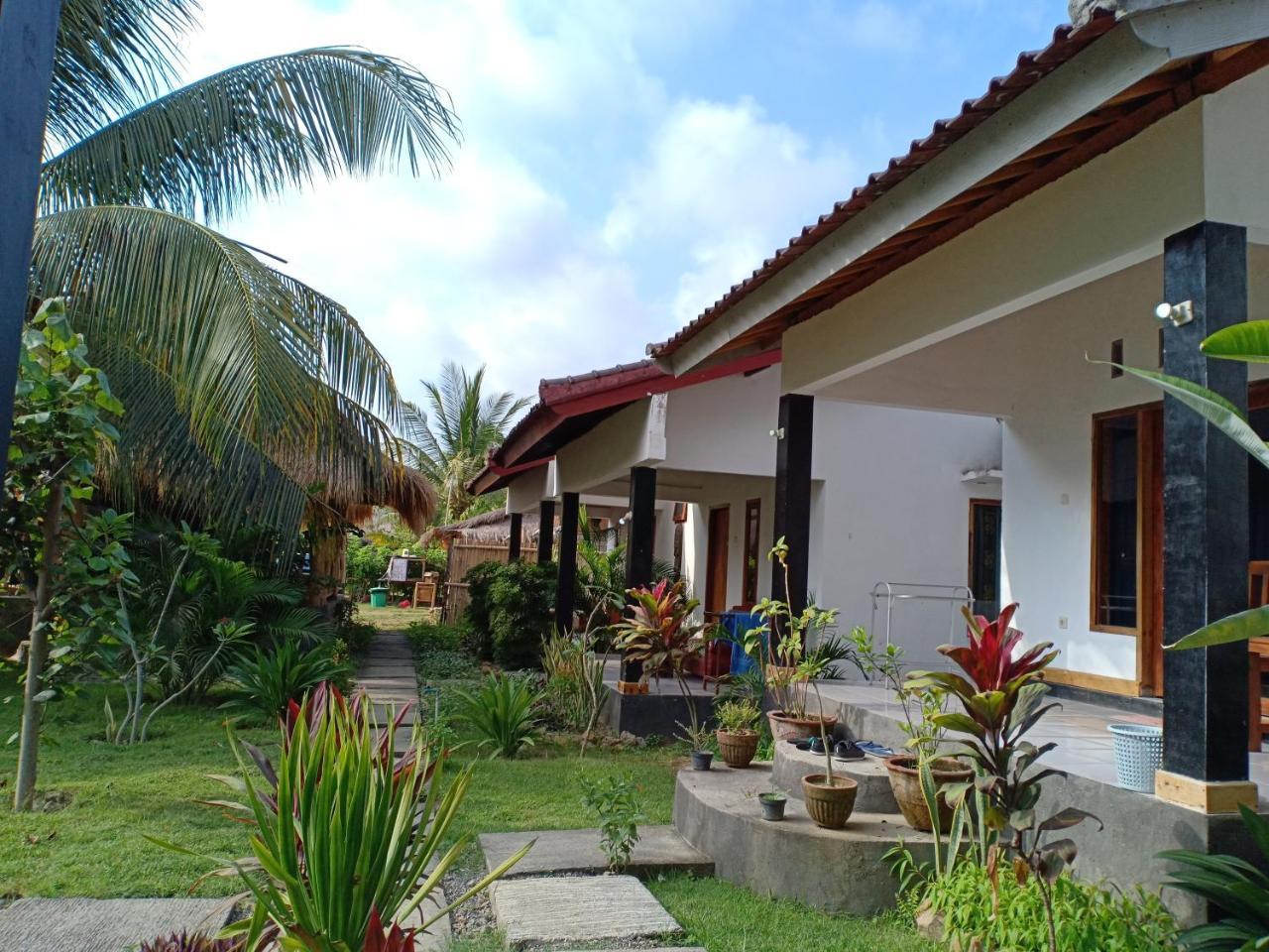 Dewi Garden Guesthouse Kuta  Exterior foto